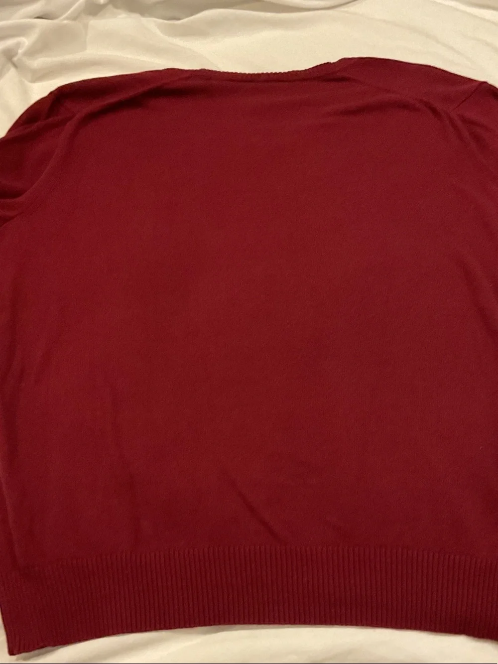 Jos. A. Bank Men's V- Neck Sweater in Burgundy